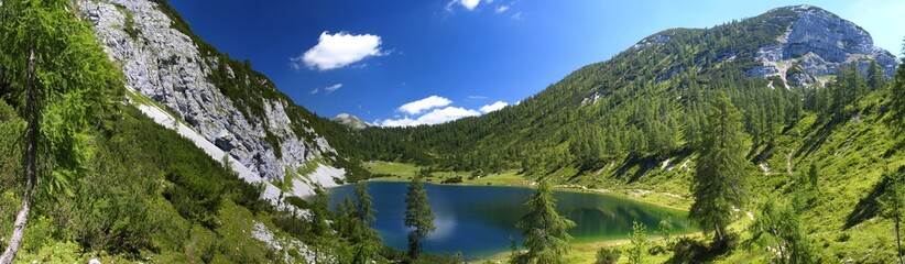 Fototapeta na wymiar Jezioro Tauplitz