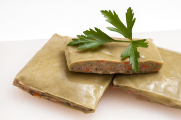 Grüne Maultaschen mit Petersilie