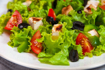 Salad with grilled chicken © Kamila Cyganek