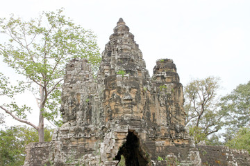 Fototapeta premium God statue at entrance of Angkor Thom