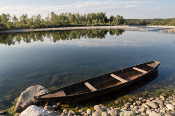 pirogue on a river
