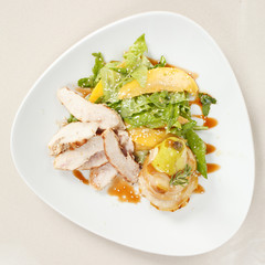 chicken with fruits
