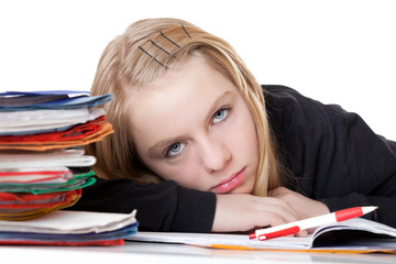 Mädchen Blond bei Hausaufgaben ausgepowert