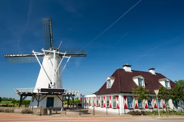 Papier Peint photo autocollant Moulins White Dutch windmill