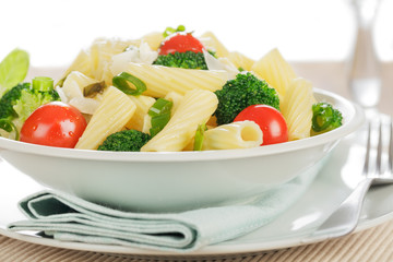 Tortiglioni mit Brokkoli und Cherrytomaten