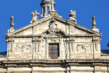 Fototapeta na wymiar Madryt, Kościół Katolicki Świętej Barbary
