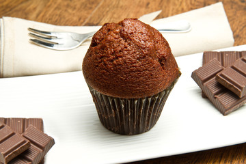 chocolate chip muffin