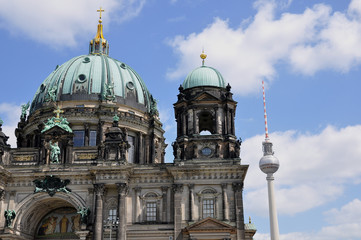 Berliner Dom und Fernsehturm © Jens Hilberger