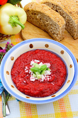 Cold vegetable soup with beetroot