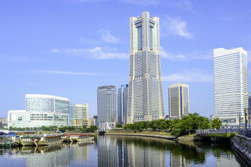 Fototapeta na wymiar Obniżyć Yokohama w słoneczny poranek, Kanagawa, Japonia