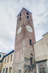 Fototapeta na wymiar Wieża zegarowa w prowincji Lukka, Toskania, Włochy