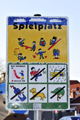 Spielplatz Hinweisschild