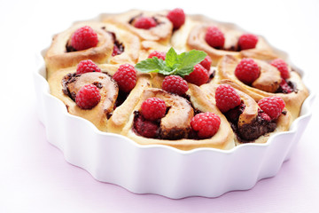 yeast, raspberry buns