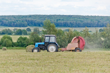 Harvester and haystacks