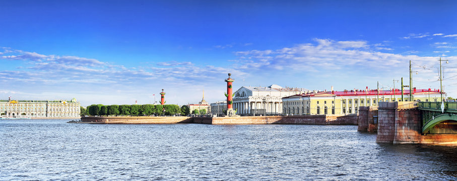 St. Petersburg.View on the Winter Palacel,Rostral columns.