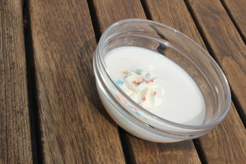 white cream dessert