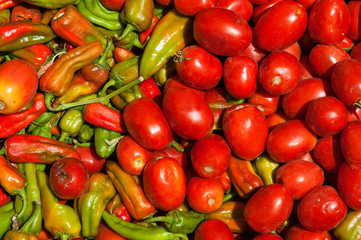 Tomaten und Paprika