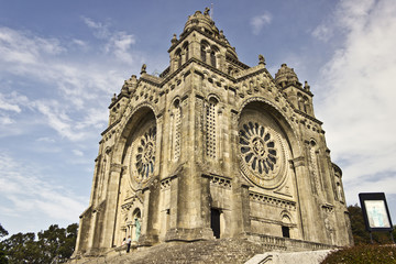 Fototapeta na wymiar Saint Luzia's Basilica