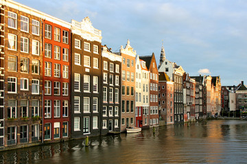 Houses in Amsterdam in the evening © kerenby
