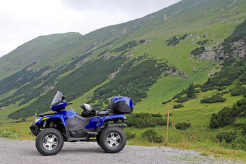Mit dem ATV am Hahntennjoch in Österreich