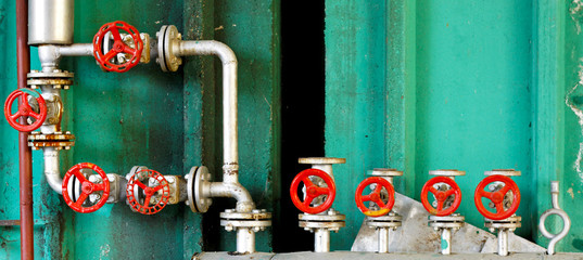 Pressure regulation system with pipes and valves