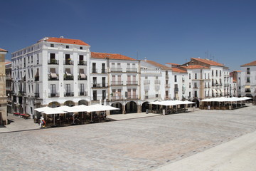 Plaza Mayor con terrazas. Cáceres, Extremadura.