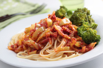 Spaghetti with vegetables