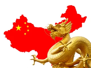 Fotobehang China Chinese gouden draak en Chinese vlag op de kaart
