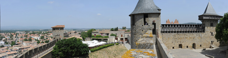Fototapeta na wymiar Castello Comtal di Carcassonne patrimonio mondiale dell'UNESCO