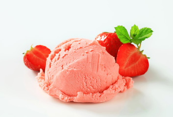 Strawberry ice cream