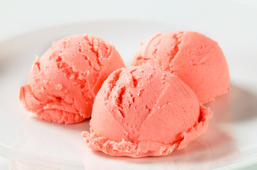 Strawberry ice cream
