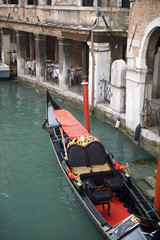 Fototapeta na wymiar Gondola ride in Venice
