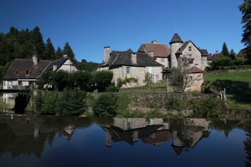 Fototapeta na wymiar Ségur-le-Château (Corr?ze)