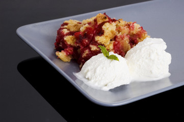 vanilla icecream and blackberry pie