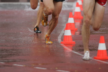 Leichtathletik, Hürdenlauf im Regen