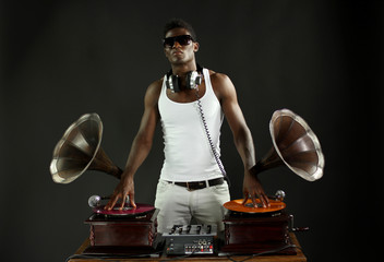 gramophone dj