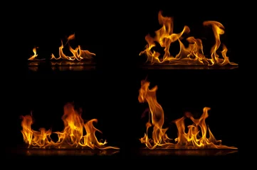 Photo sur Plexiglas Flamme Fire flames isolated on a black background collection