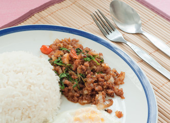 stir-fried pork with holy basil
