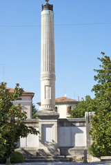 Monumento ai caduti - Chiaravalle (AN)