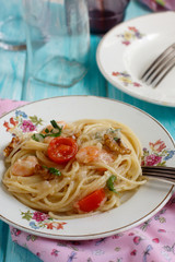 Shrimp and cherry tomatoes pasta