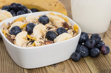 Mixed Muesli with Nuts and Fruits