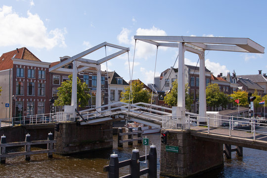 Eine alte Klappbr&uuml;cke in Haarlem