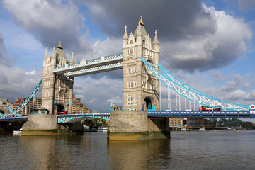 Fototapeta na wymiar Słynny Tower Bridge, Londyn