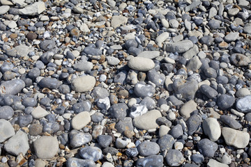 plage de galets méditation repos