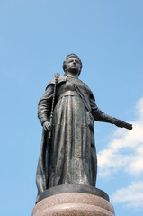 Fototapeta na wymiar pomnik rosyjskiej carycy Katarzyny