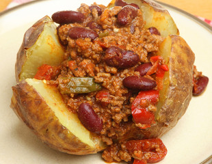 Jacket Potato with Chilli Con Carne