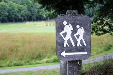 Wooden carved hiking sign