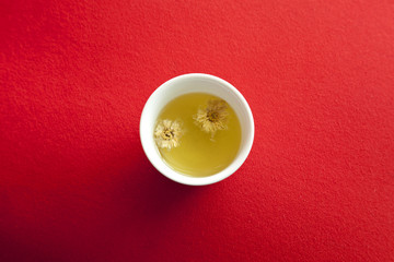 Obraz na płótnie Canvas a cup of Chrysanthemum tea