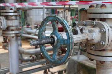 Handle valve