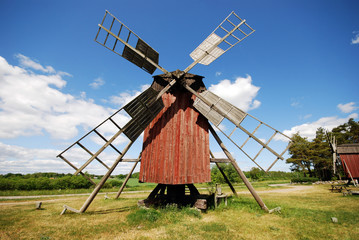 Windmühle auf Öland (Schweden) © Kitty